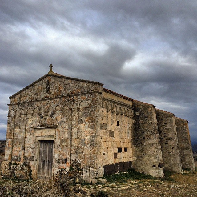 chiesa-romanica-Nostra-Signora-Cabuabbas-torralba