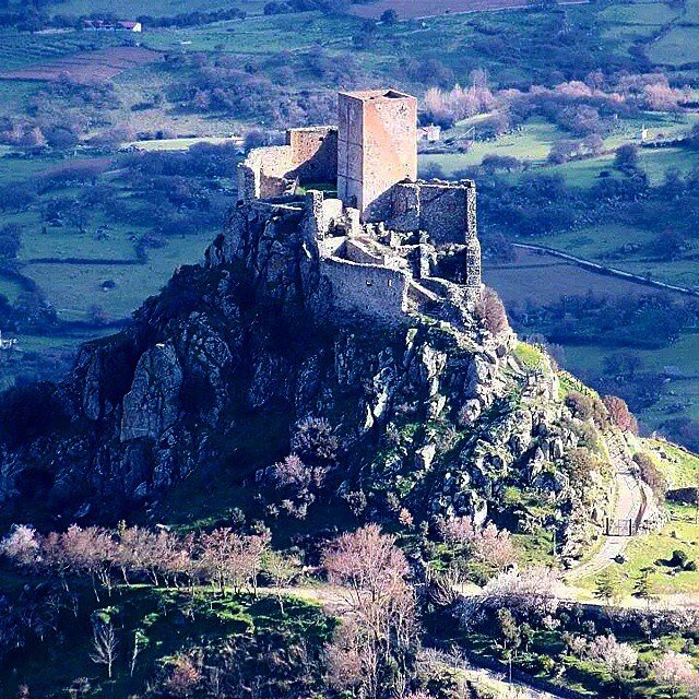castello-di-burgos