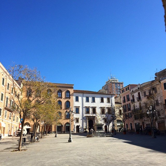 piazza-tola-sassari