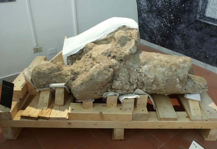 gigante-da-restaurare-cabras