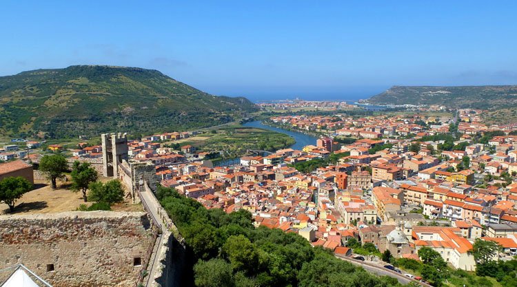 bosa-panorama-dal-castello-dei-malaspina