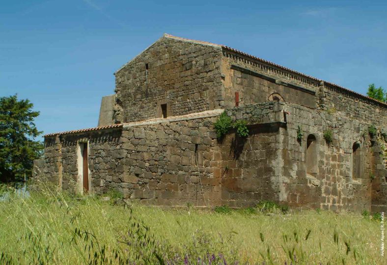 chiesa-romanica-santa-maria-di-corte-sindia