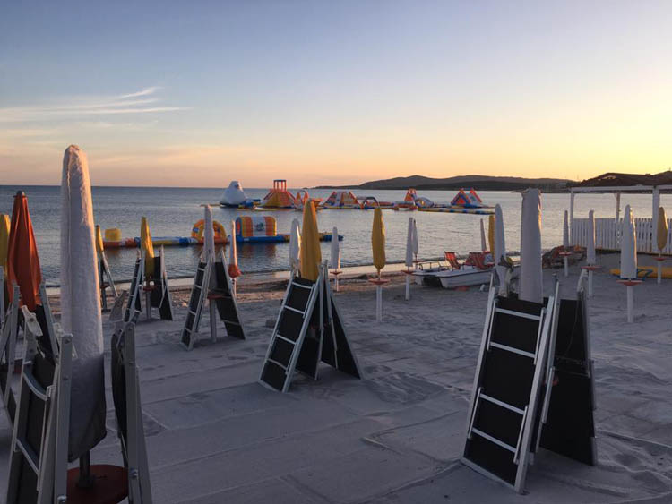 giochi-gonfiabili-stabilimento-balneare-alghero