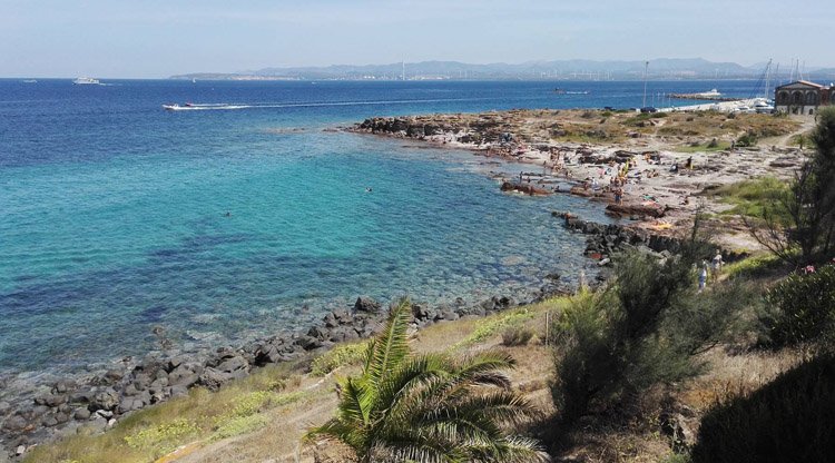 lungomare-genova-calasetta-scogli