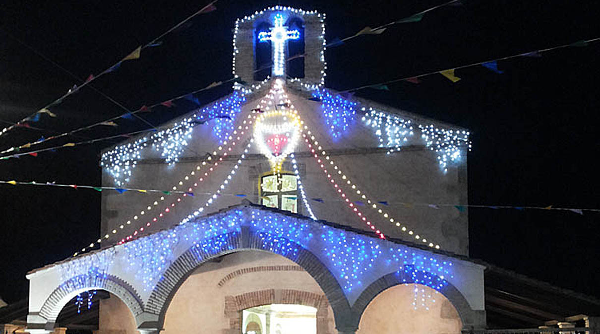 Chiesa di Santa Vitalia a Villasor, illuminata per la festa!