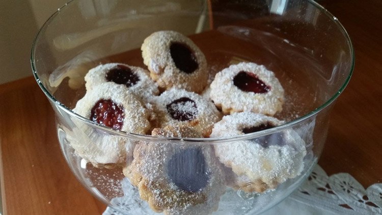 biscotti-con-la-marmellata-sardegna