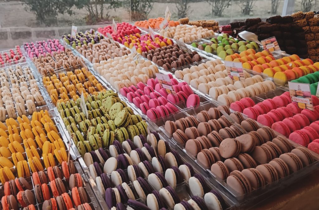 Non solo cioccolato e praline in tutte le forme, e i prelibati e celebri macarones!