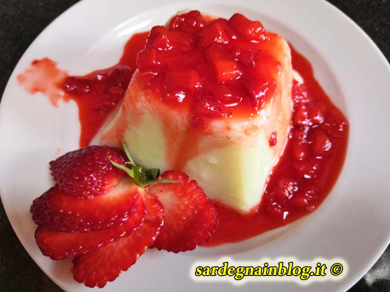 ricetta_biancomangiare_alle_fragole