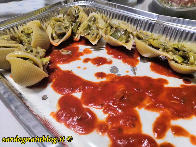 teglia_conchiglioni_ai_carciofi