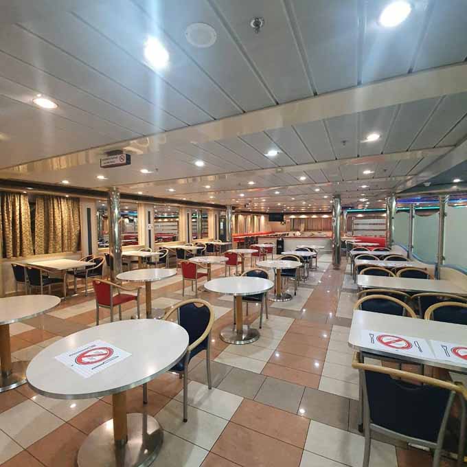 Ristorante sul tragetto Venezia della Grimaldi