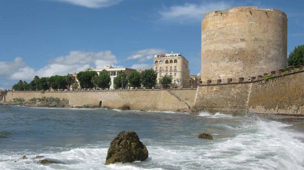 Bastioni sul mare ad Alghero