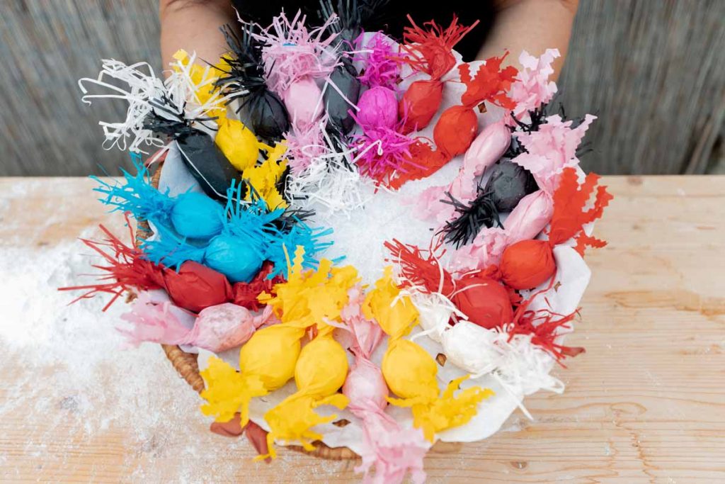 Gueffus, dolci tradizionali della Sardegna, per Saboris Antigus