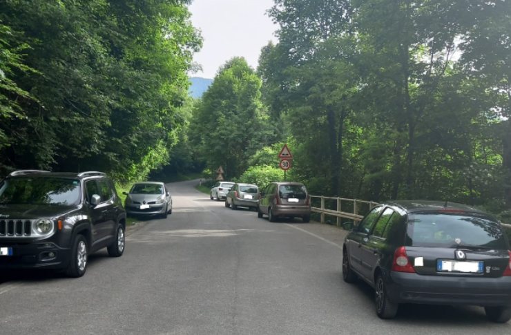Quando l'auto è in sosta bisogna spegnere l'aria condizionata