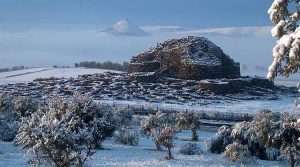 su-nuraxi-barumini-e-castello-las-plassas