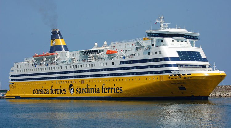 Mega_smeralda-sardinia-ferries