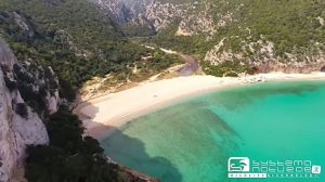 cala-luna-dal-cielo