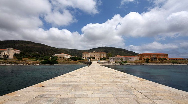 molo-cala-reale-asinara