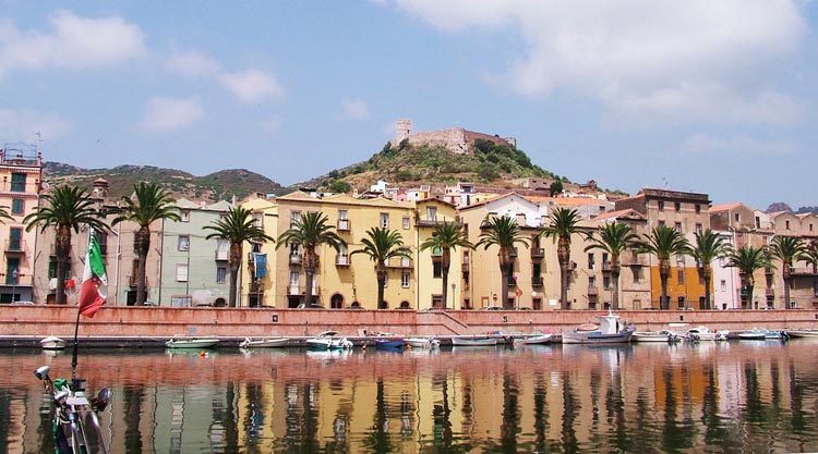 lungofiume-a-bosa