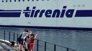 partenza-traghetto-tirrenia