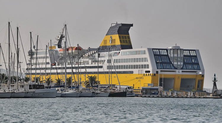 sardinia-ferries-nave-sardegna