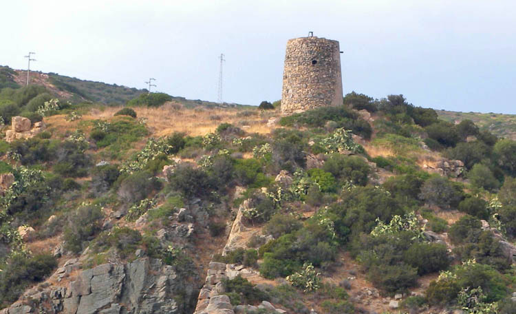 torre-cala-regina-quartu