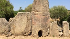 tomba-de-giganti-coddhu-ecchju-arzachena