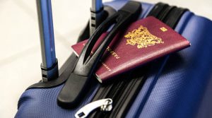 Green pass, passaporto e trolley