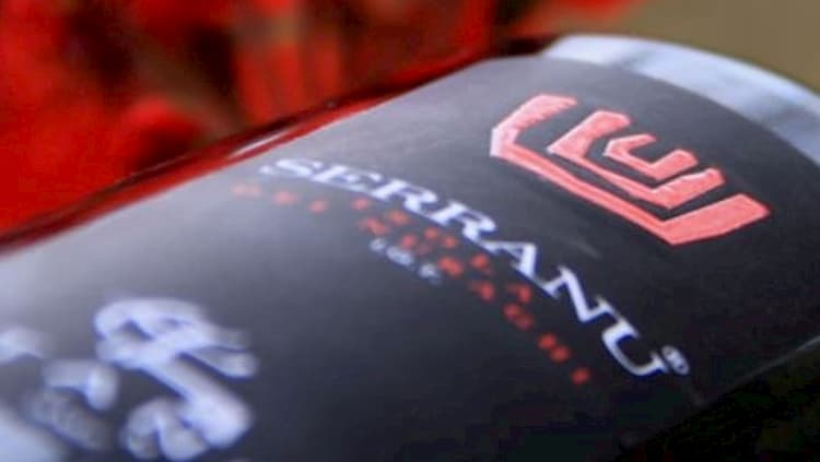vino-rosso-serranu