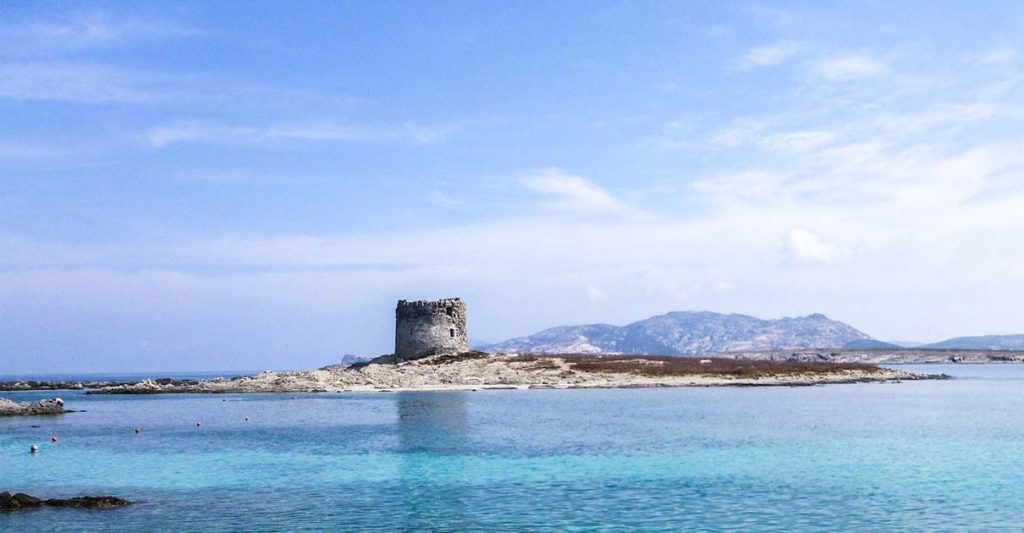 Stintino, test e tamponi per i turisti con il laboratorio mobile!