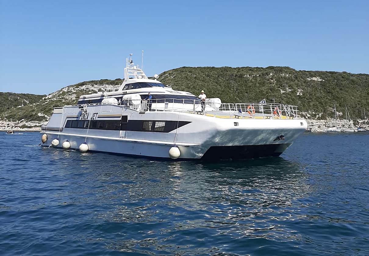 Catamarano veloce Sardegna Corsica