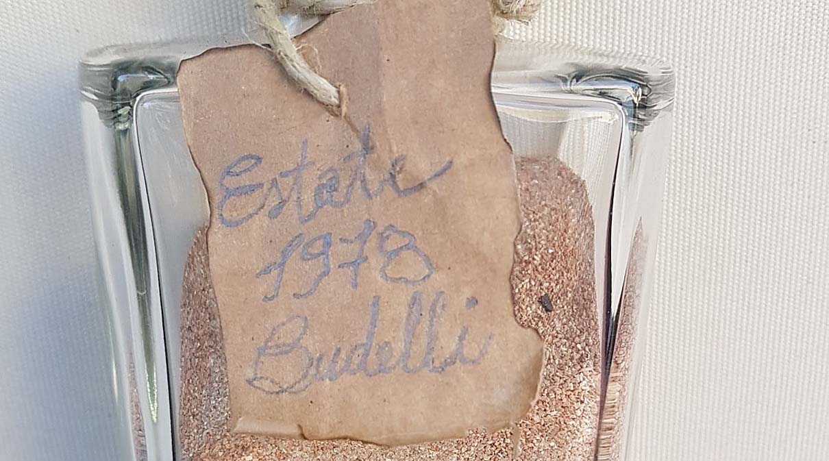 sabbia_rosa_budelli_1978