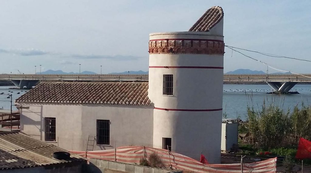 La Torre di IV Regia a Cagliari durante le operazioni di restauro