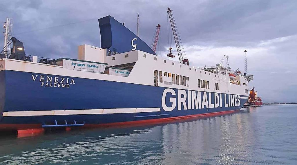 Traghetto Venezia di Grimaldi, attivo sulla nuova rotta Salerno-Cagliari