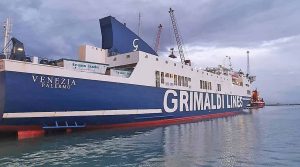 Traghetto Venezia di Grimaldi, attivo sulla nuova rotta Salerno-Cagliari