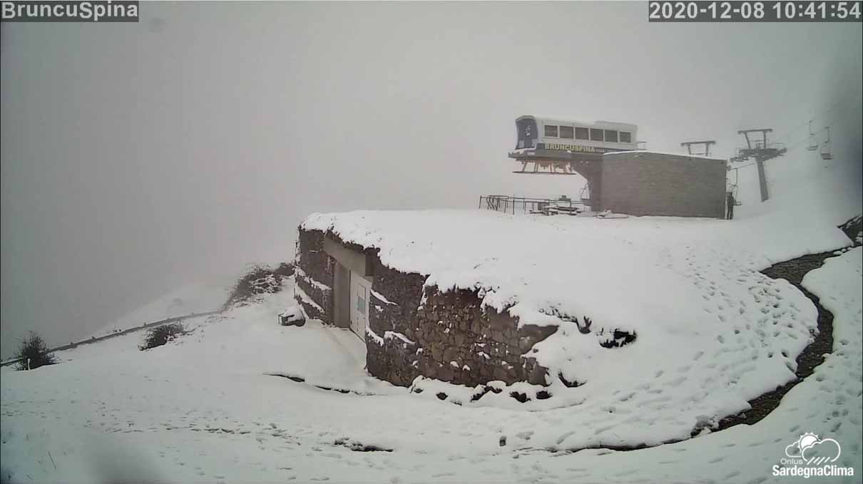 Neve a Fonni nel giorno dell'Immacolata