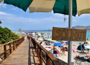 Spiaggia La Pelosa a numero chiuso!
