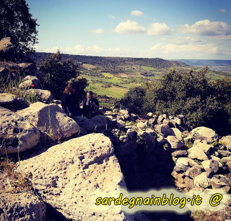 Rovine nuragiche sulla giara di Siddi