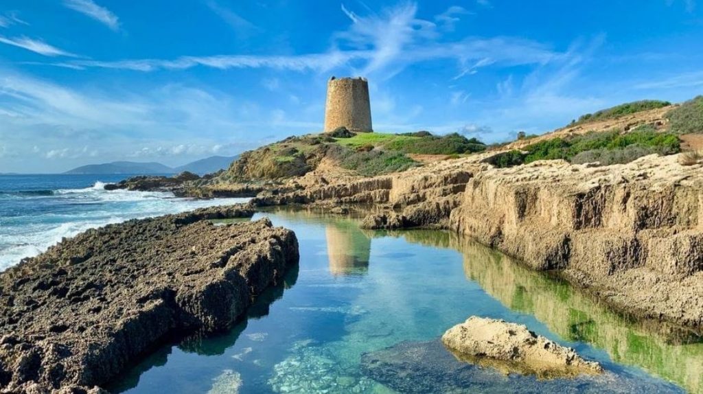 Torre costiera in Sardegna