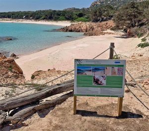Spiaggia rosa di Budelli, nuovi cartelli informativi