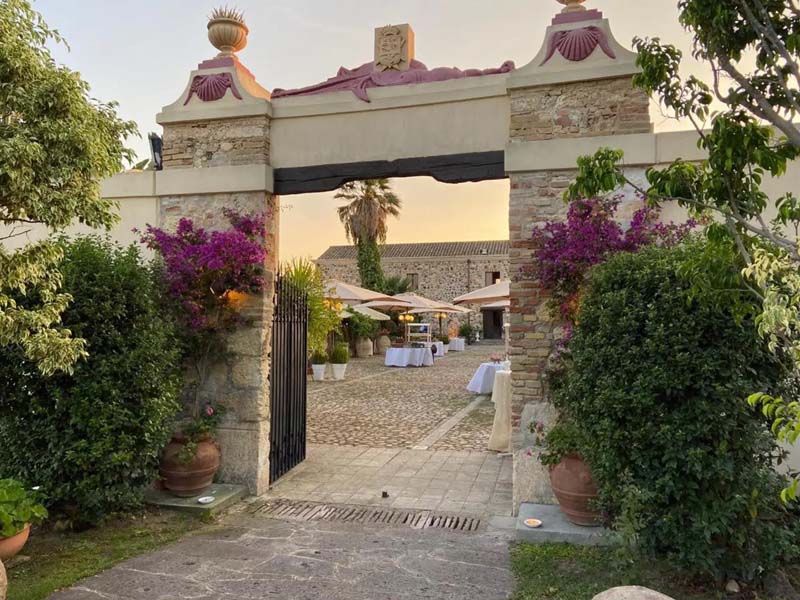 Villa Ballero, arco di ingresso