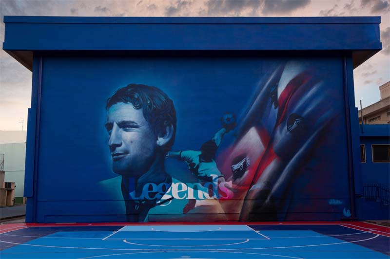 Murale Gigi Riva di Manu Invisible