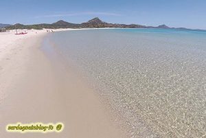 Spiaggia dello scoglio di Peppino