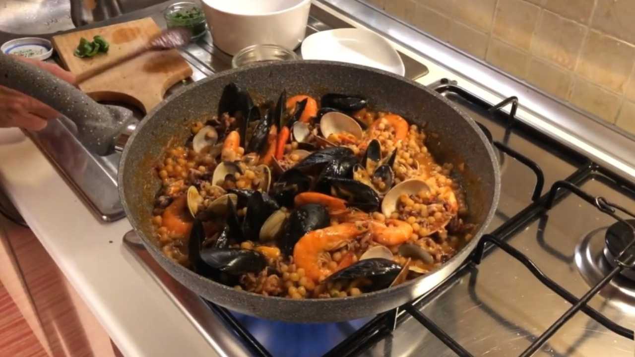 Fregola ai frutti di mare, la ricetta - sardegnainblog.it - 20250731