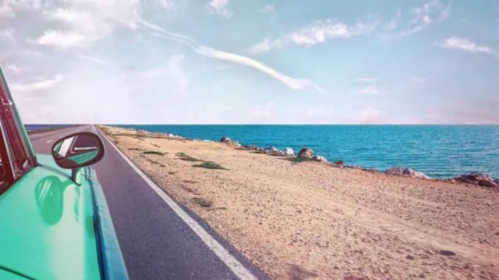Macchina sotto al sole - Canva - sardegnainblog.it