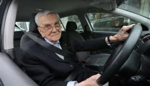 Niente rinnovo per la patente ai più anziani
