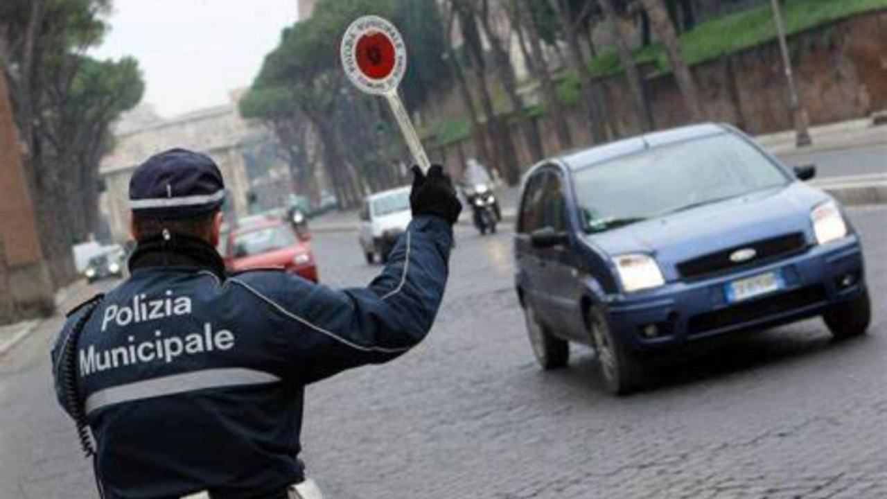 Posto di blocco, attenzione a questa domanda - sardegnainblog.it - 20250801
