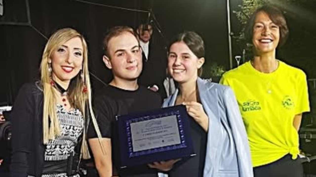 Ballu Sardu in Burghesu, tradizione in festa a Gesico | Premi e musica per le coppie vincitrici del Trofeo