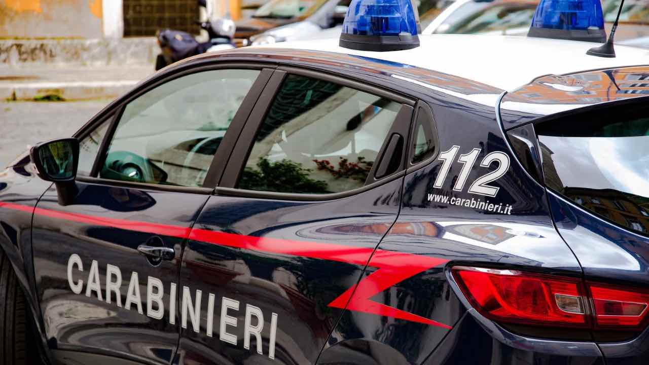 Portavalori preso d’assalto: ma il colpo fallisce | Parte la caccia dei Carabinieri