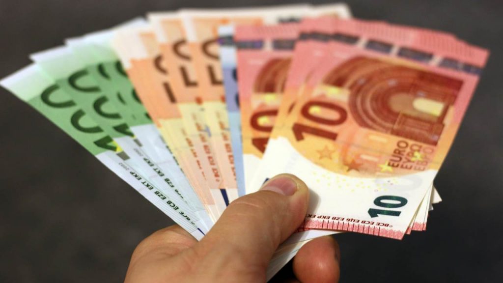 Bonus per gli stranieri - sardegnainblog.it - 20250925