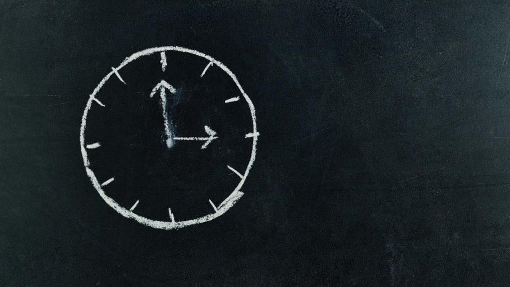Ora solare, anticipo per il 2025 - sardegnainblog.it - 20250919